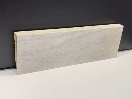 Плинтус Moduleo Roots Midland Oak 22110