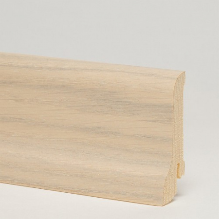 Плинтус Pedross дуб без покрытия сапожок 40×22